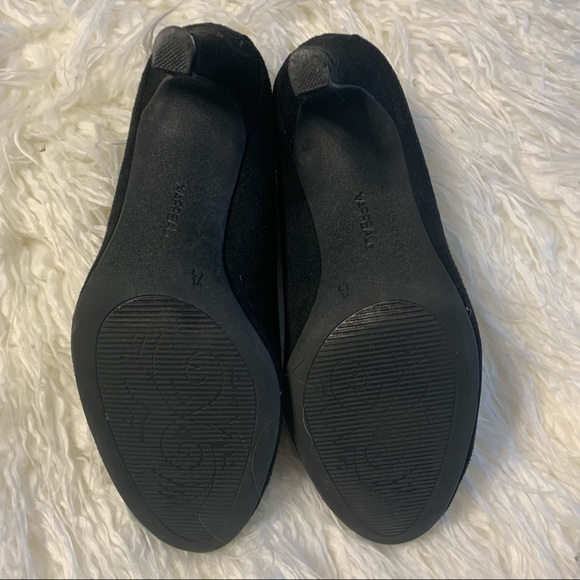 XAppeal Black Velvet Pumps 7.5 - Picture 11 of 13